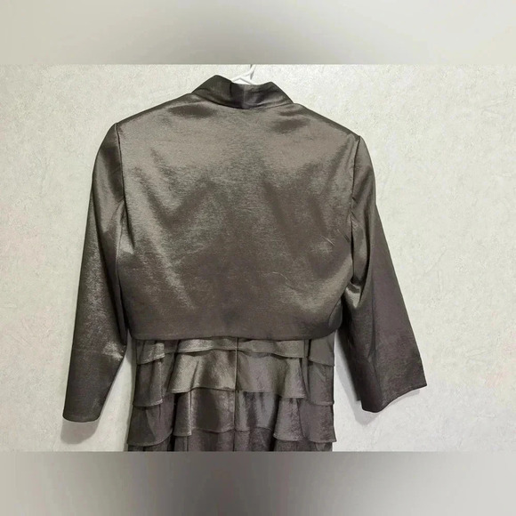 ELIZA J Gray 2 Piece Beaded Multi-Tiered Gown Dress Mother of Bride Womens Sz 8 - Picture 8 of 16